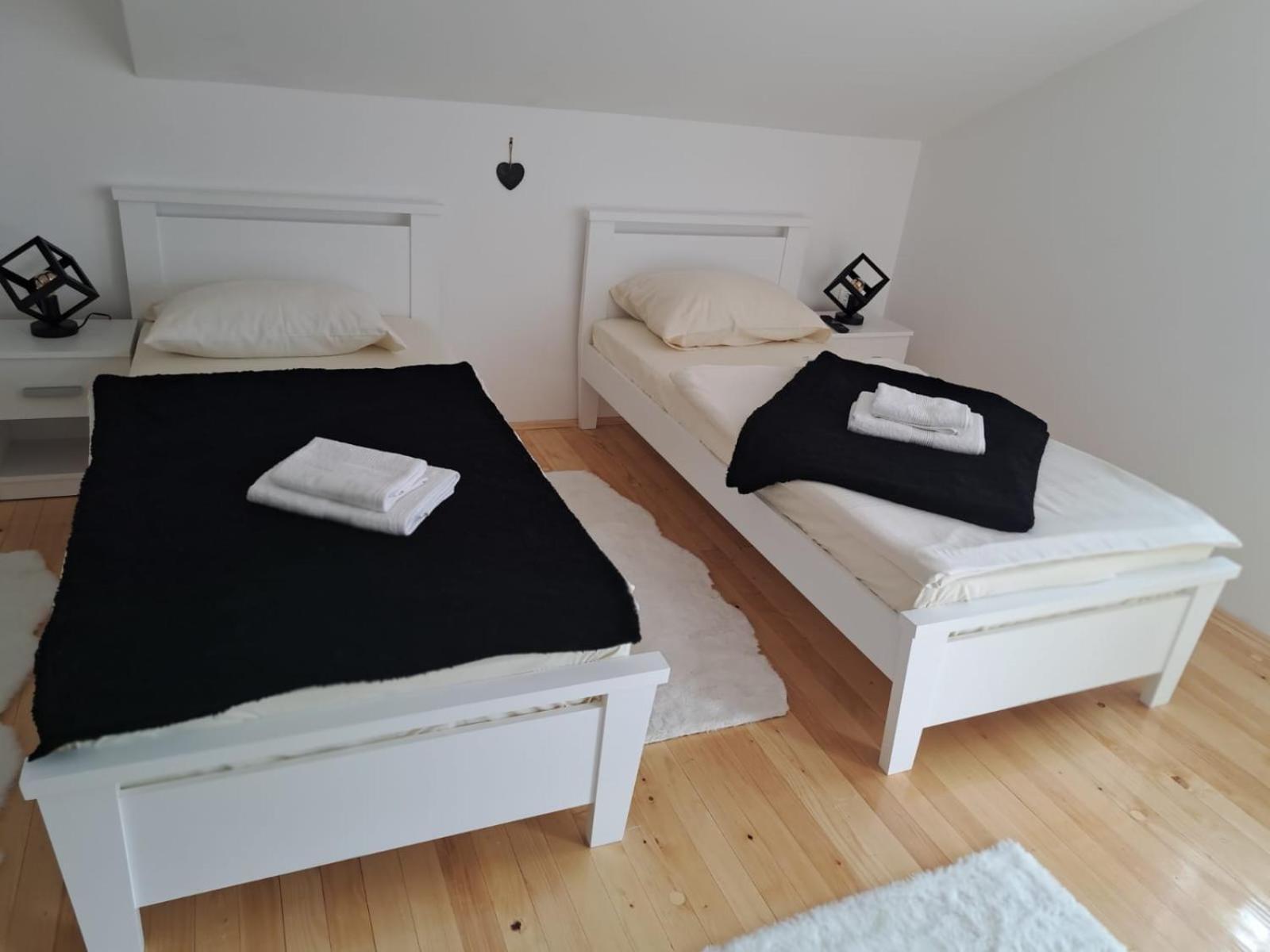 Sobe Zizi Bed and Breakfast Jajce Buitenkant foto